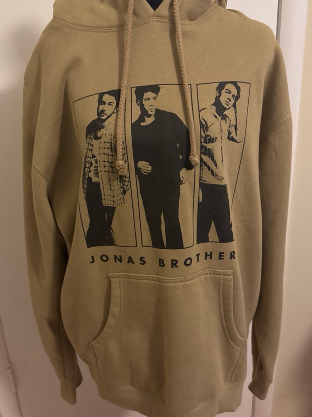 Jonas Brothers The Tour 2023 Official Tour Hoodie Tan Unisex Large Concert Merch